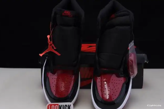 High 555088-063 Patent Bred Jordan 1 Air OG 0704